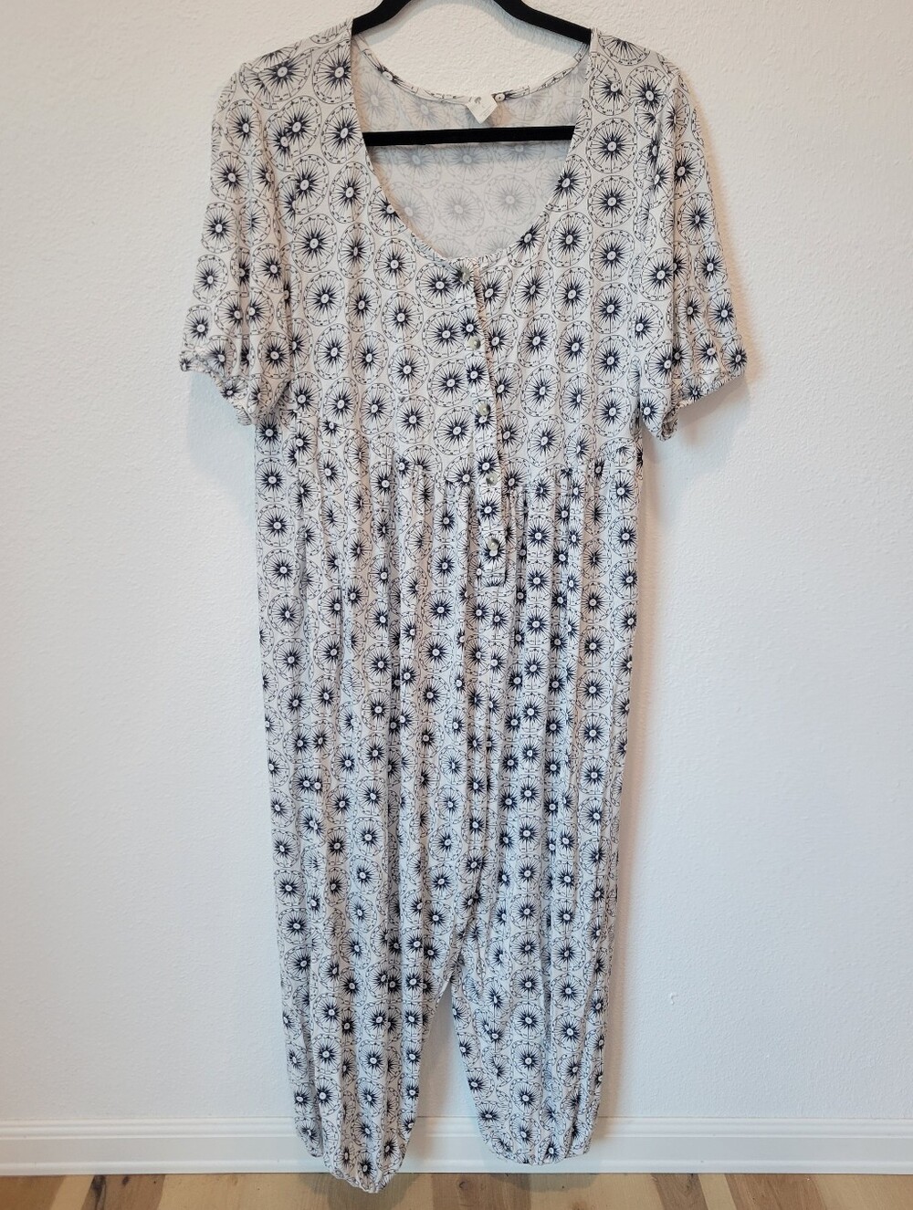 Kate Quinn Womens L Bamboo Viscose Compass Print Jumpsuit Cozy Stretchy